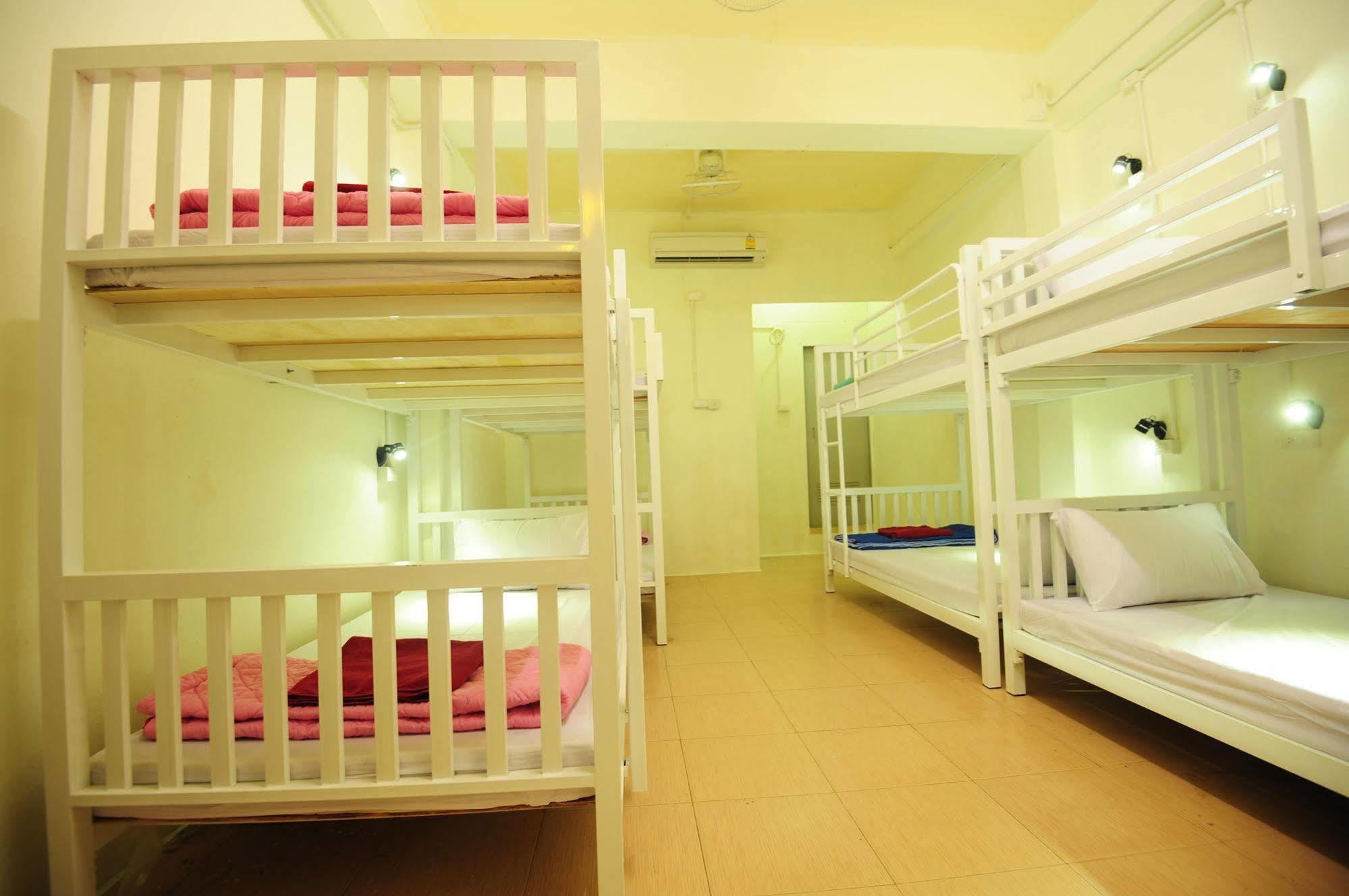 Phi Phi Bucket Hostel מראה חיצוני תמונה