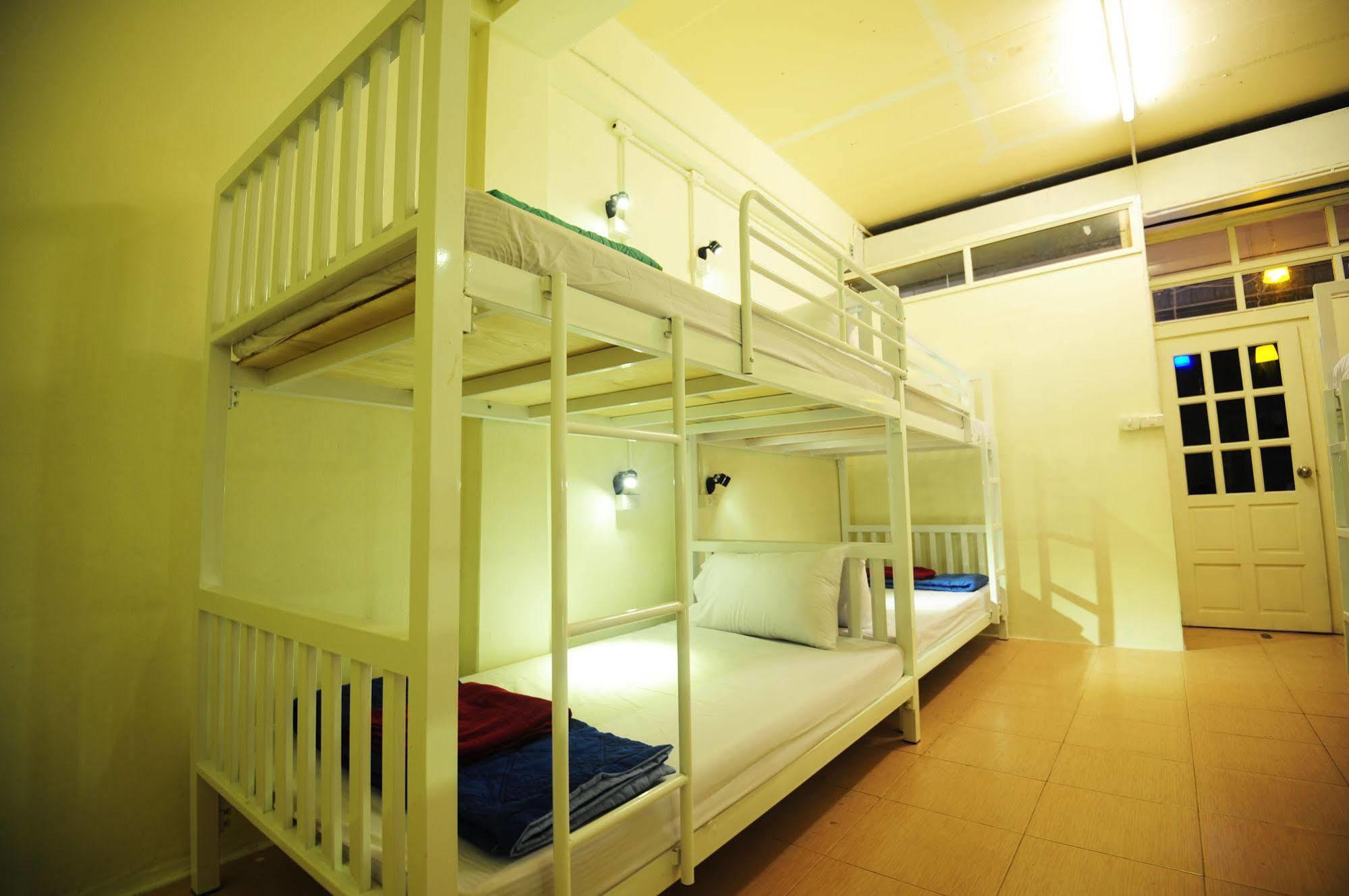Phi Phi Bucket Hostel מראה חיצוני תמונה