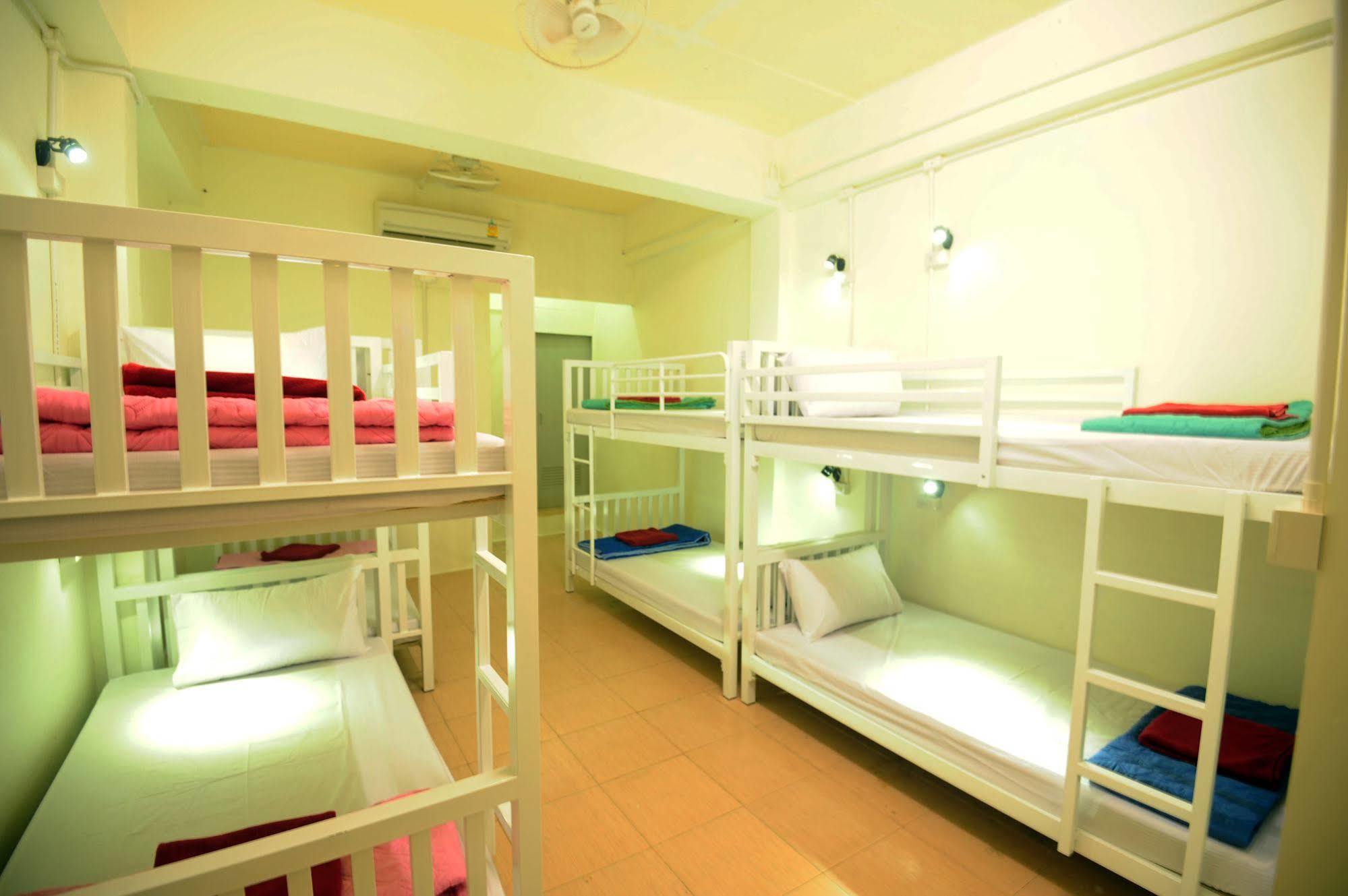 Phi Phi Bucket Hostel מראה חיצוני תמונה